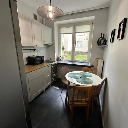 Apartment Komfortowy 3city Z Biurkiem Do Pracy Zdalnej W Gdyni By Renters Gdynia